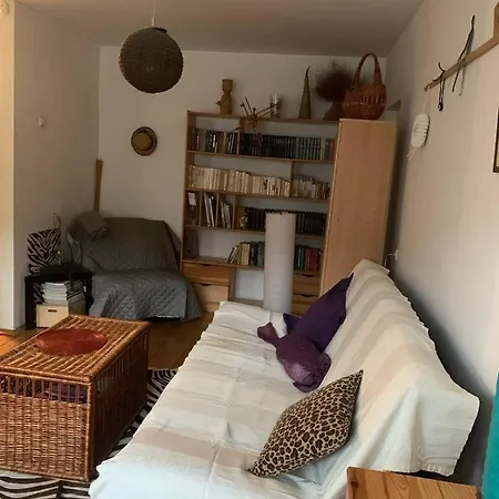 Helen Apartments *